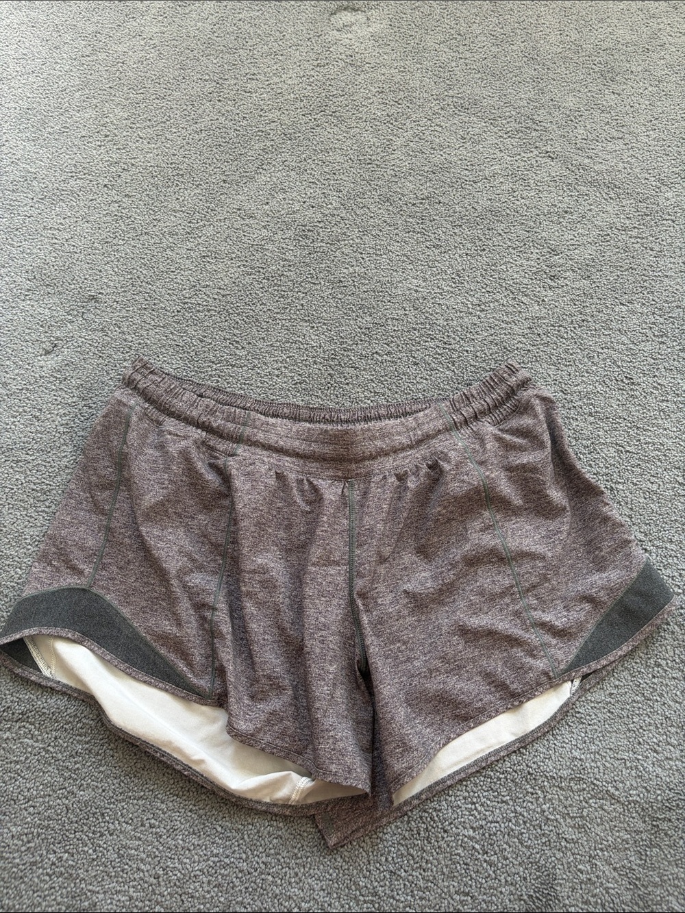 Lululemon Women’s Gray Hotty Hot Shorts Size 12